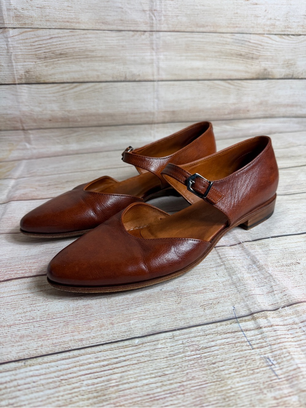 Pantanetti brown leather flats ankle strap. 40 9-9.5